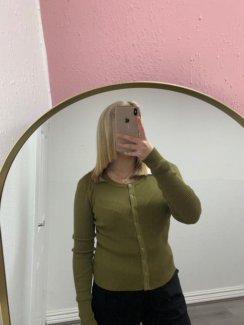 NYLA BUTTON UP TOP