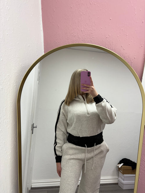 MIRA QUARTER ZIP STRIPE TRACKSUIT