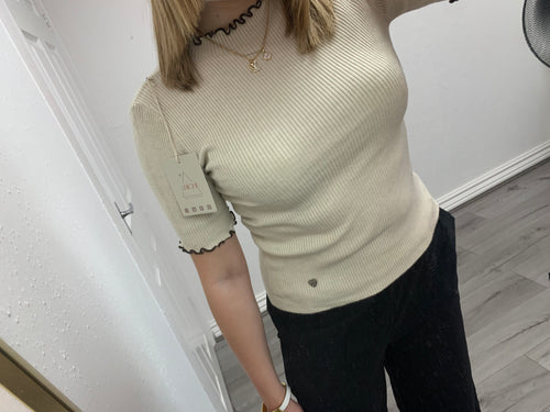 REMY FRILL KNITTED TOP