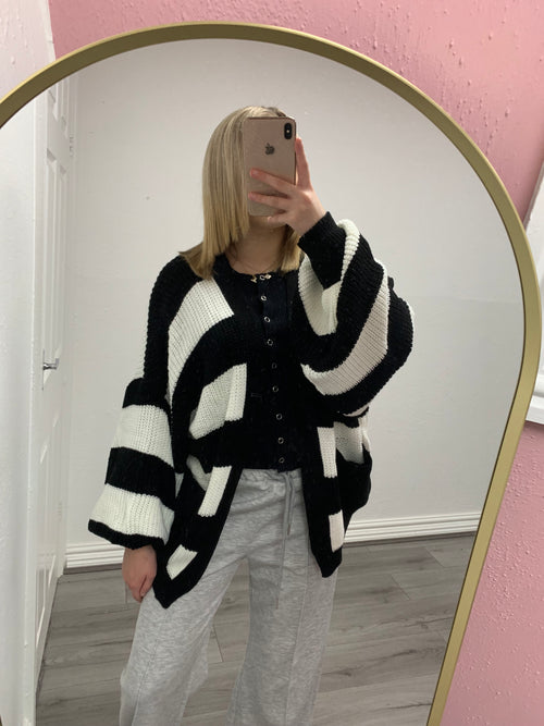 AVERY STRIPE KNITTED CARDIGAN