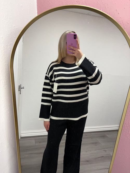 DAPHNE STRIPE KNITTED SET