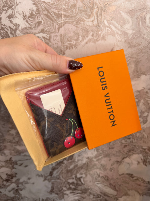 LOUIS VUITTON MAGNETIC PHONE CARD WALLET