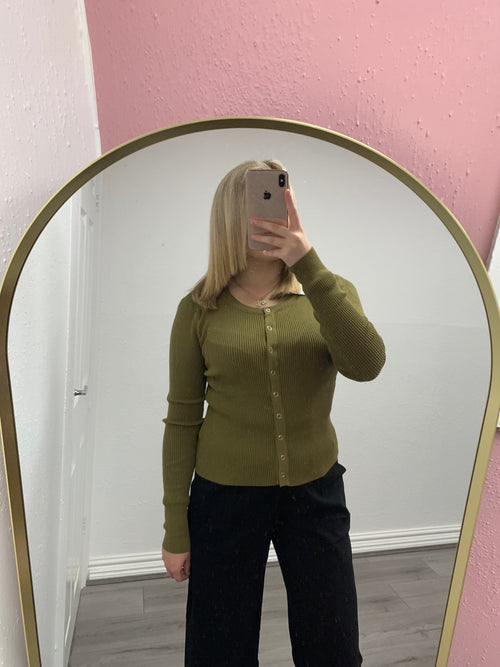 NYLA BUTTON UP TOP