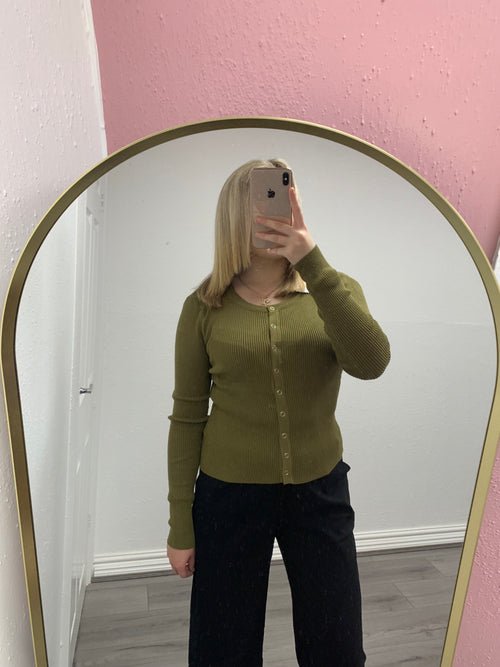 NYLA BUTTON UP TOP
