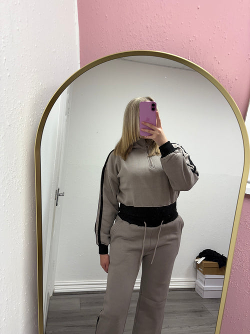 MIRA QUARTER ZIP STRIPE TRACKSUIT