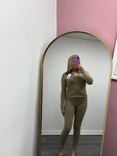 ALICE ALO GYM SET