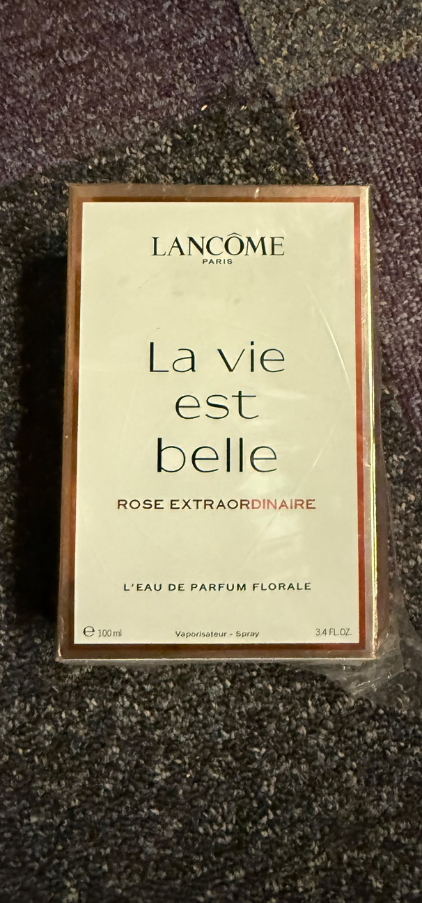 La Vie Est Belle