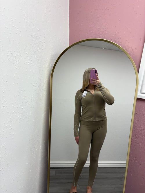 ALICE ALO GYM SET