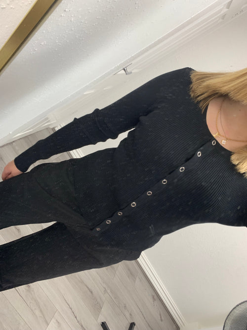NYLA BUTTON UP TOP