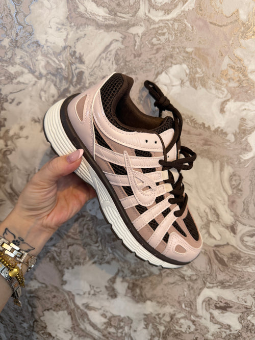 NIKE p-6000