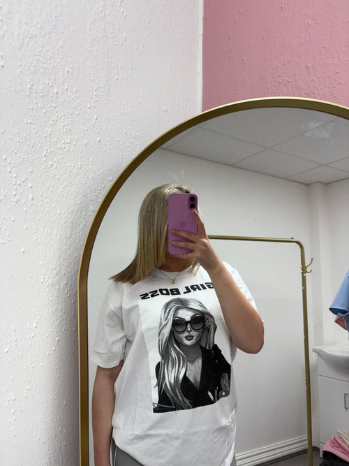 GRACE GIRL BOSS TSHIRT