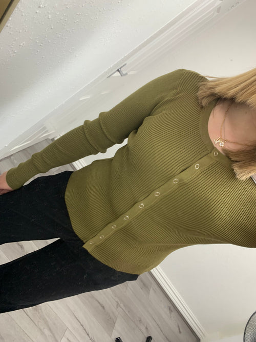 NYLA BUTTON UP TOP