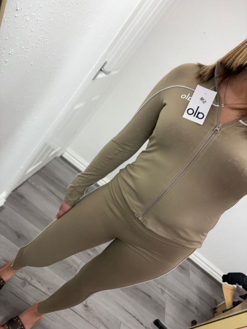 ALICE ALO GYM SET