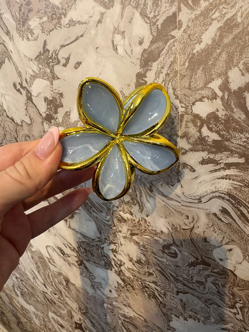 LARGE FLOWER HAIR CLIPS