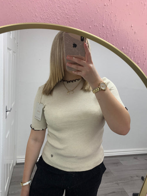 REMY FRILL KNITTED TOP