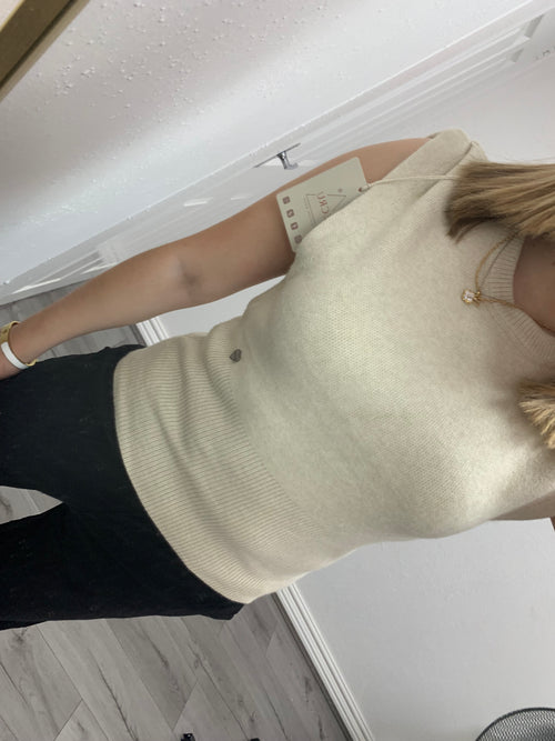 INDIE RUCHED SHOULDER TOP