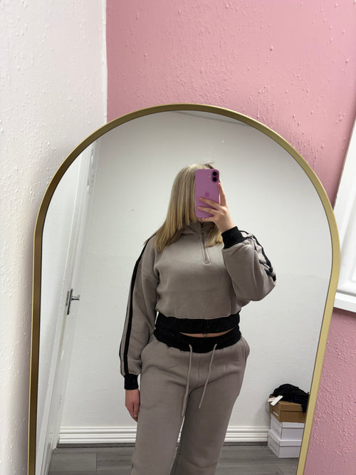 MIRA QUARTER ZIP STRIPE TRACKSUIT