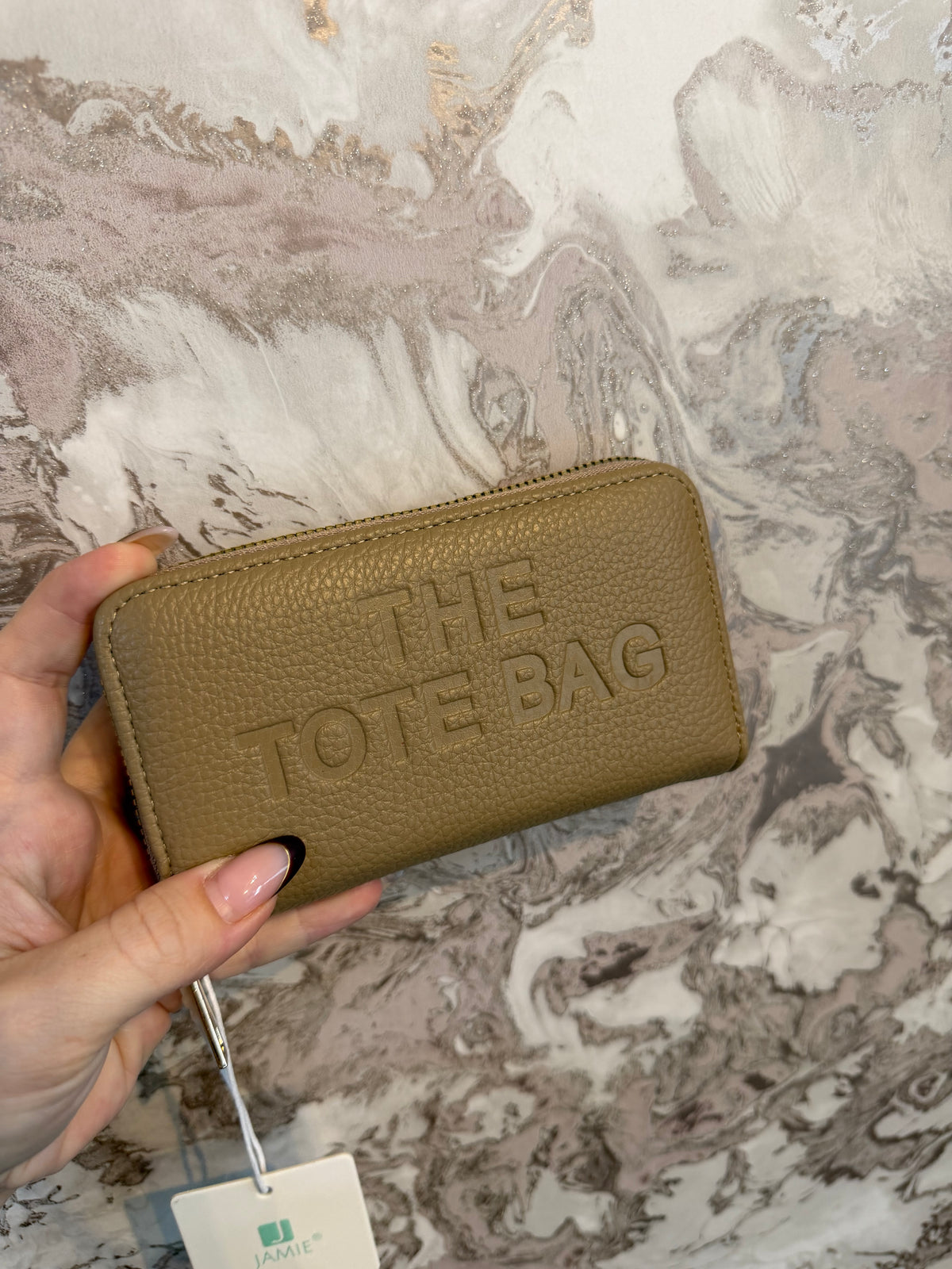 THE TOTE PURSE