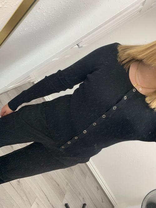 NYLA BUTTON UP TOP