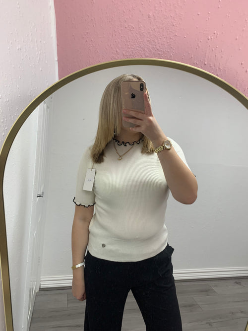 REMY FRILL KNITTED TOP
