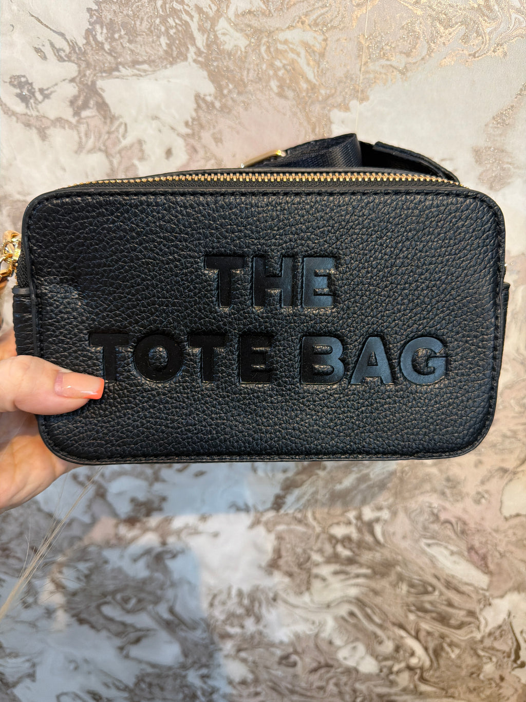 THE TOTE BAG