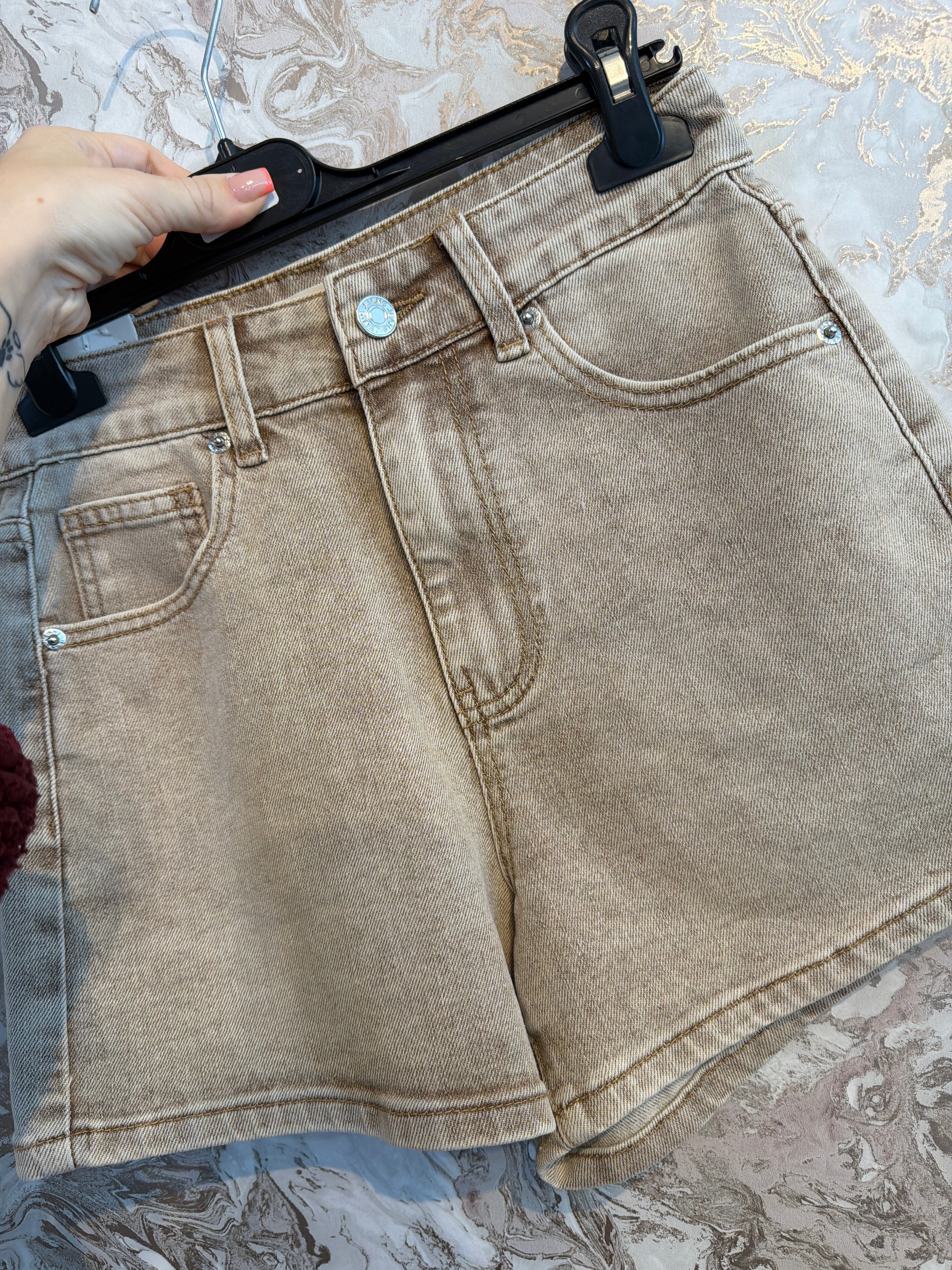 GEORGIE TAUPE DENIM SHORTS