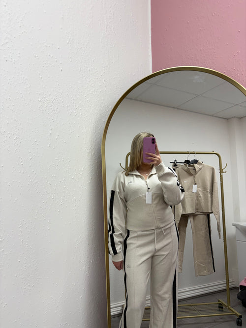 ELLIE ALO TRACKSUIT