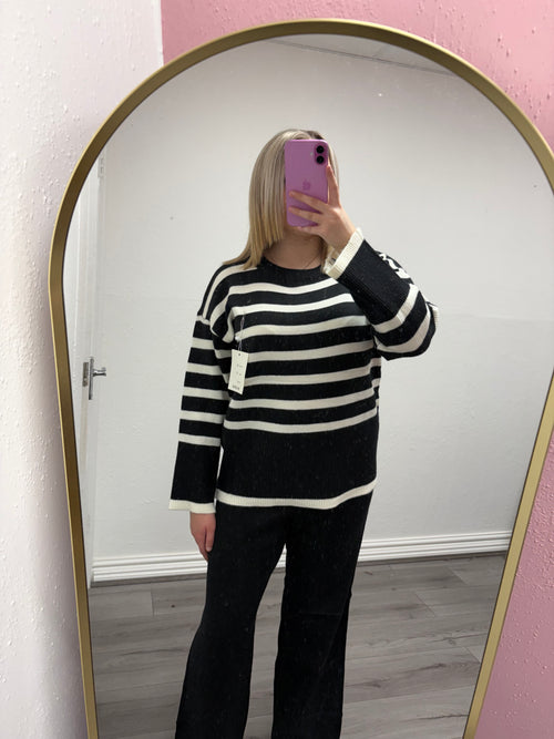 DAPHNE STRIPE KNITTED SET