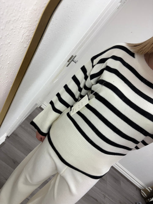 DAPHNE STRIPE KNITTED SET