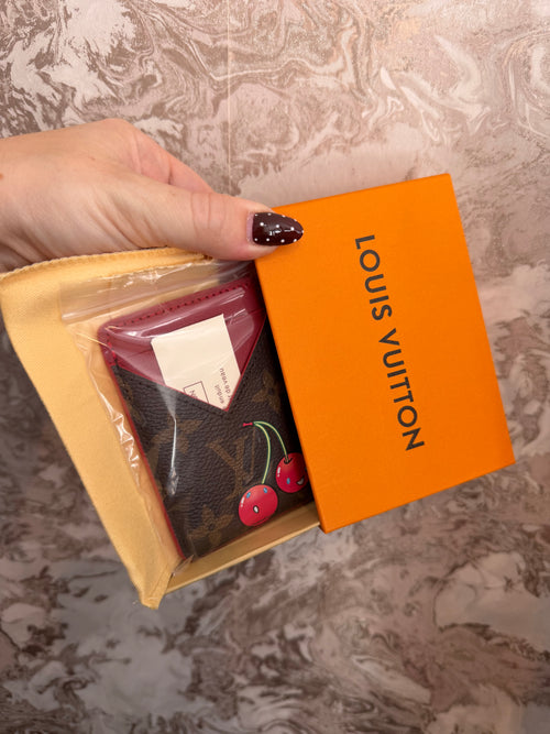 LOUIS VUITTON MAGNETIC PHONE CARD WALLET