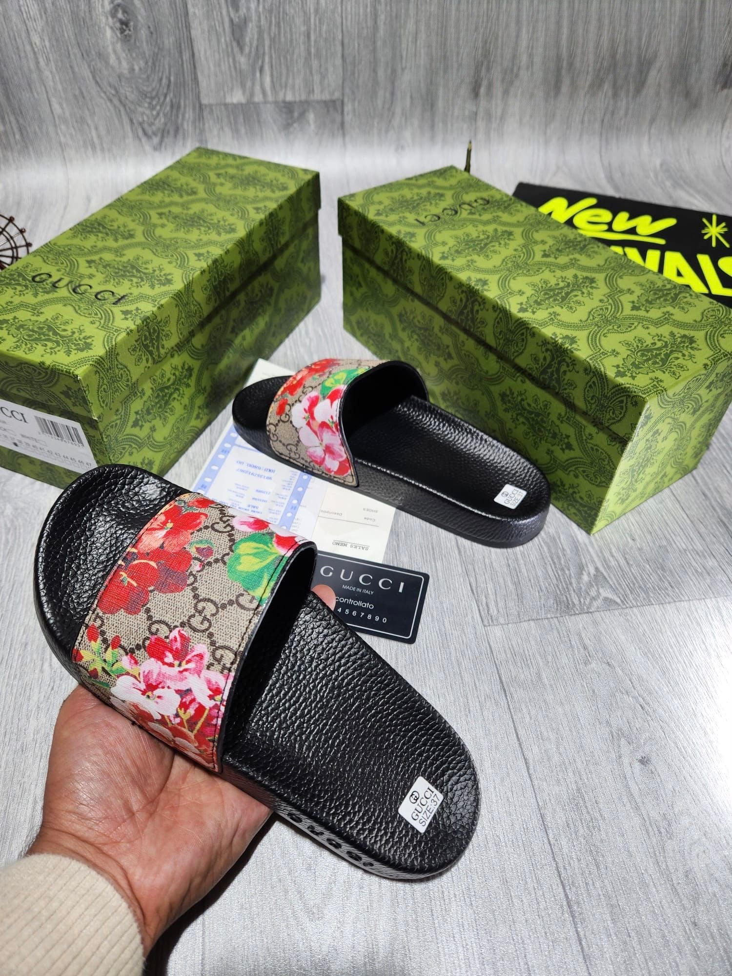 GUCCI SLIDERS