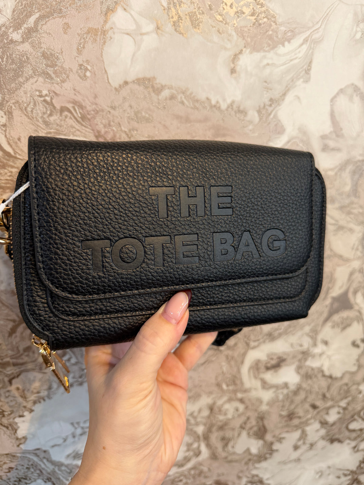 THE TOTE BAG