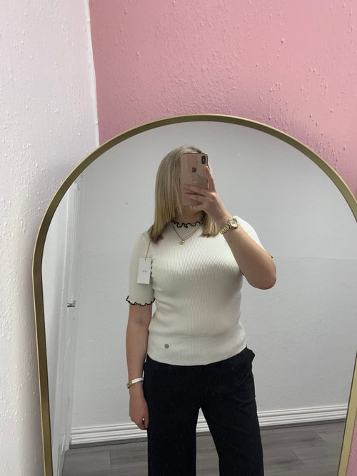 REMY FRILL KNITTED TOP