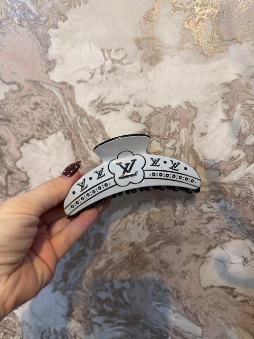 LOUIS VUITTON HAIR CLIP