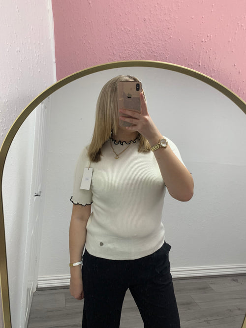 REMY FRILL KNITTED TOP