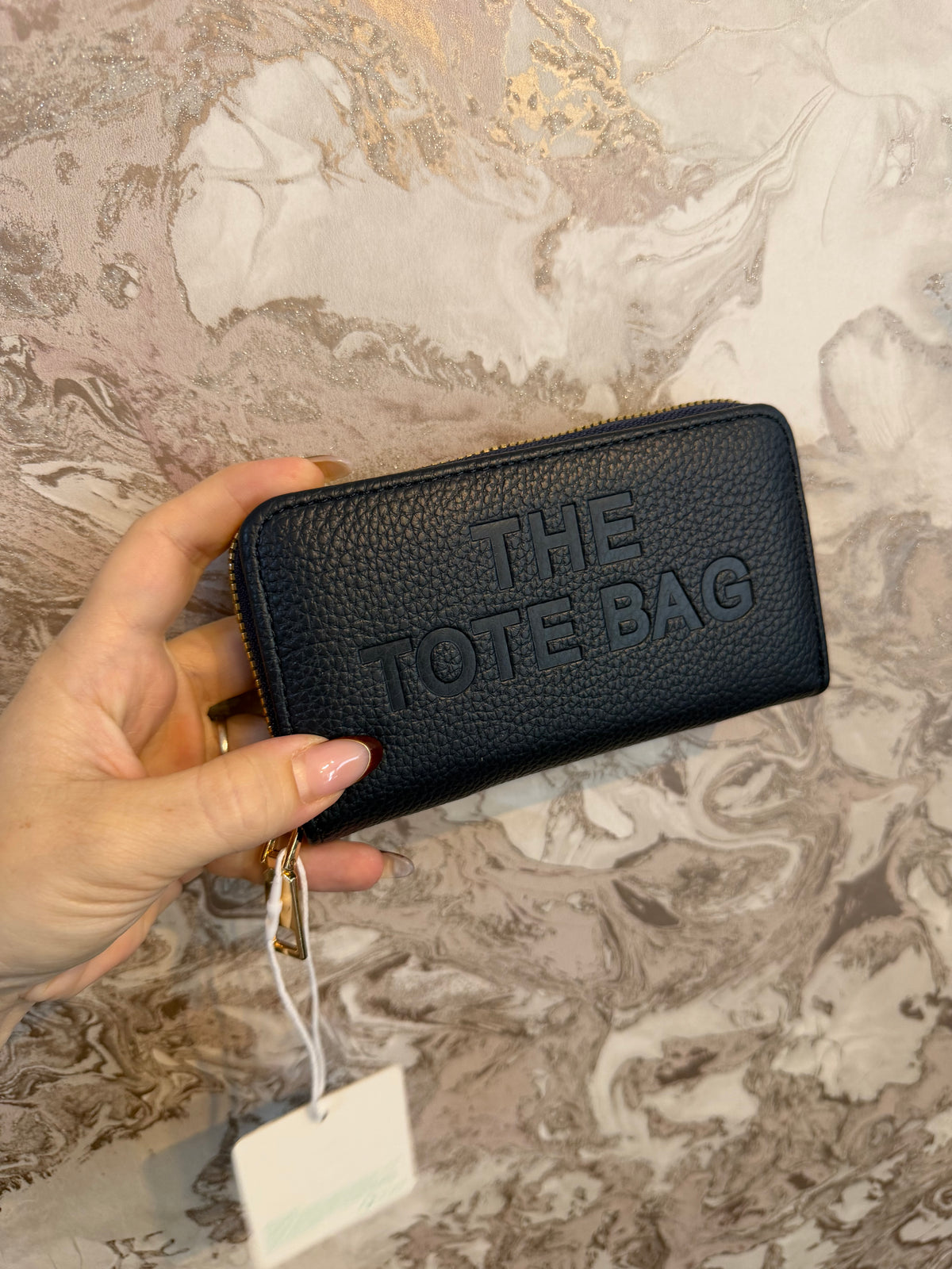THE TOTE PURSE