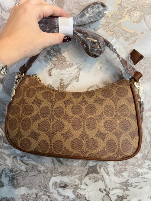 COACH SHOULDER BAG