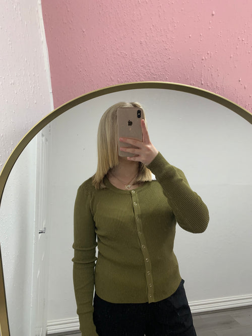 NYLA BUTTON UP TOP