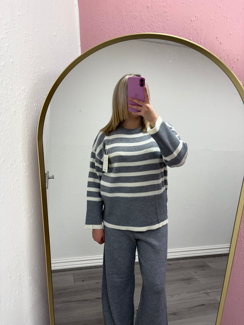 DAPHNE STRIPE KNITTED SET