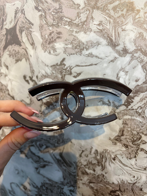 CHANEL HAIR CLIP