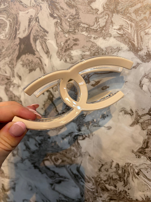 CHANEL HAIR CLIP