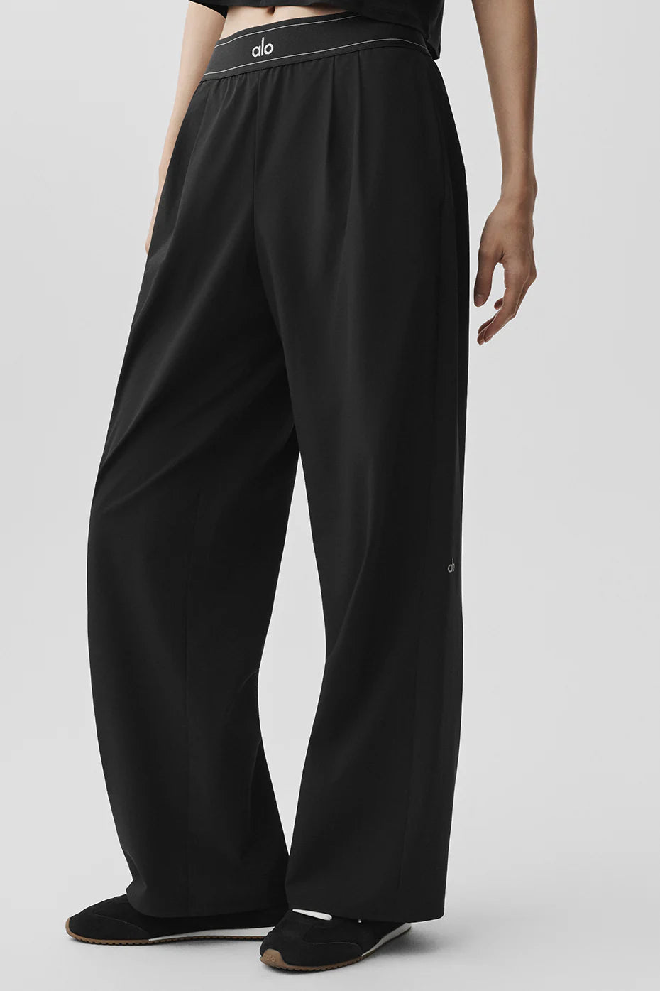 PRE ORDER ALO TROUSERS